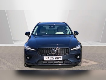 Used Volvo V60 2025 for sale - 78085879: Photo