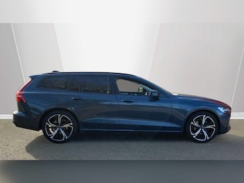 Used Volvo V60 2025 for sale - 78085879: Photo
