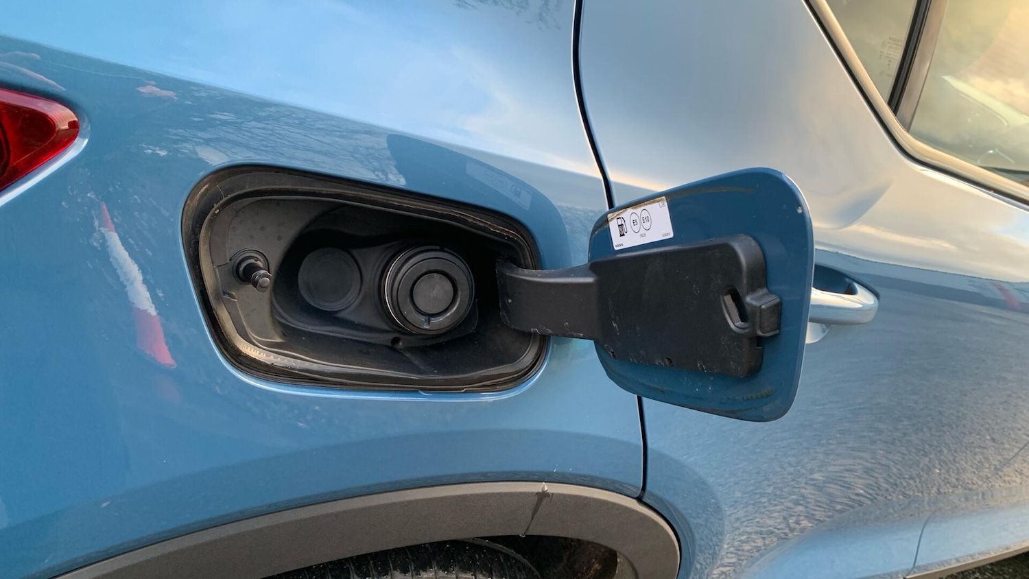 Used Volvo XC40 2023 for sale - 77202559: Photo 16