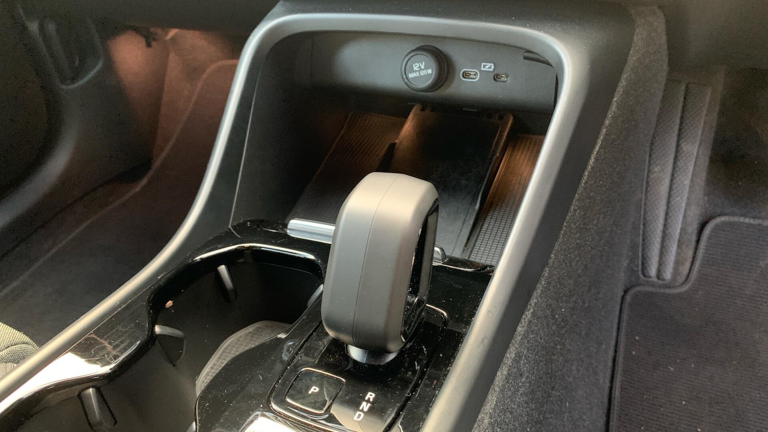 Used Volvo XC40 2023 for sale - 77202559: Photo 26