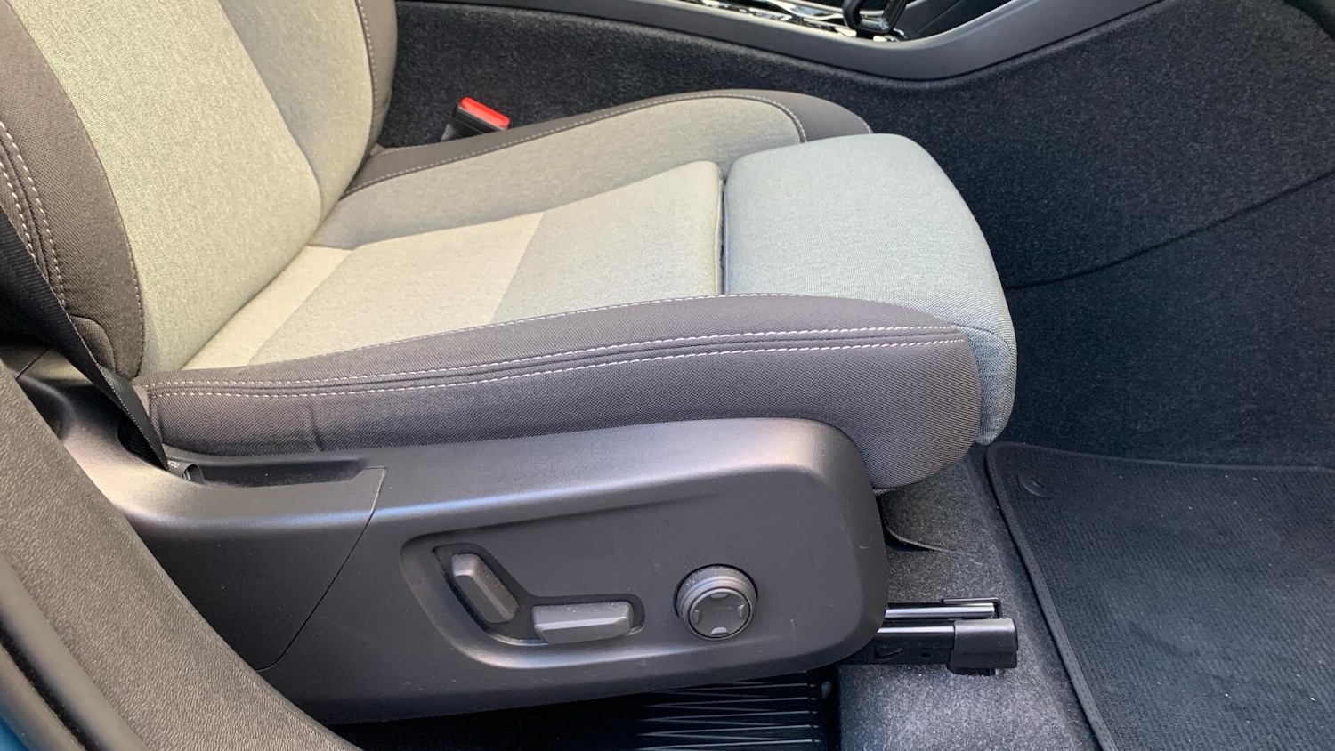 Used Volvo XC40 2023 for sale - 77202559: Photo 30