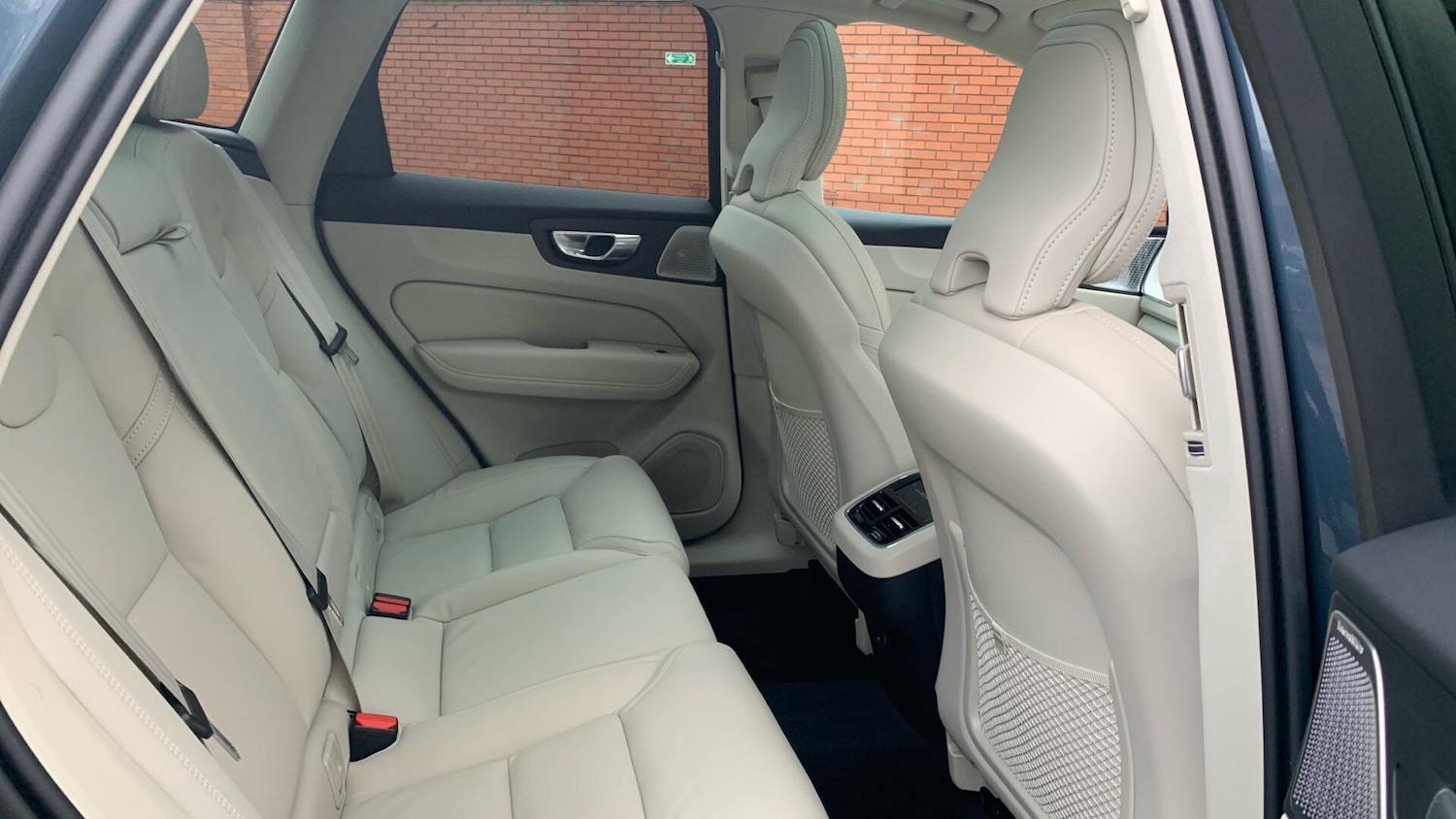 Used Volvo XC60 2025 for sale - 77304888: Photo 6