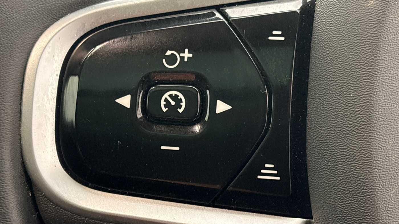 Used Volvo V60 for sale - 77344386: Photo 19