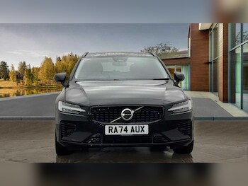 Used Volvo V60 2025 for sale - 77344386: Photo