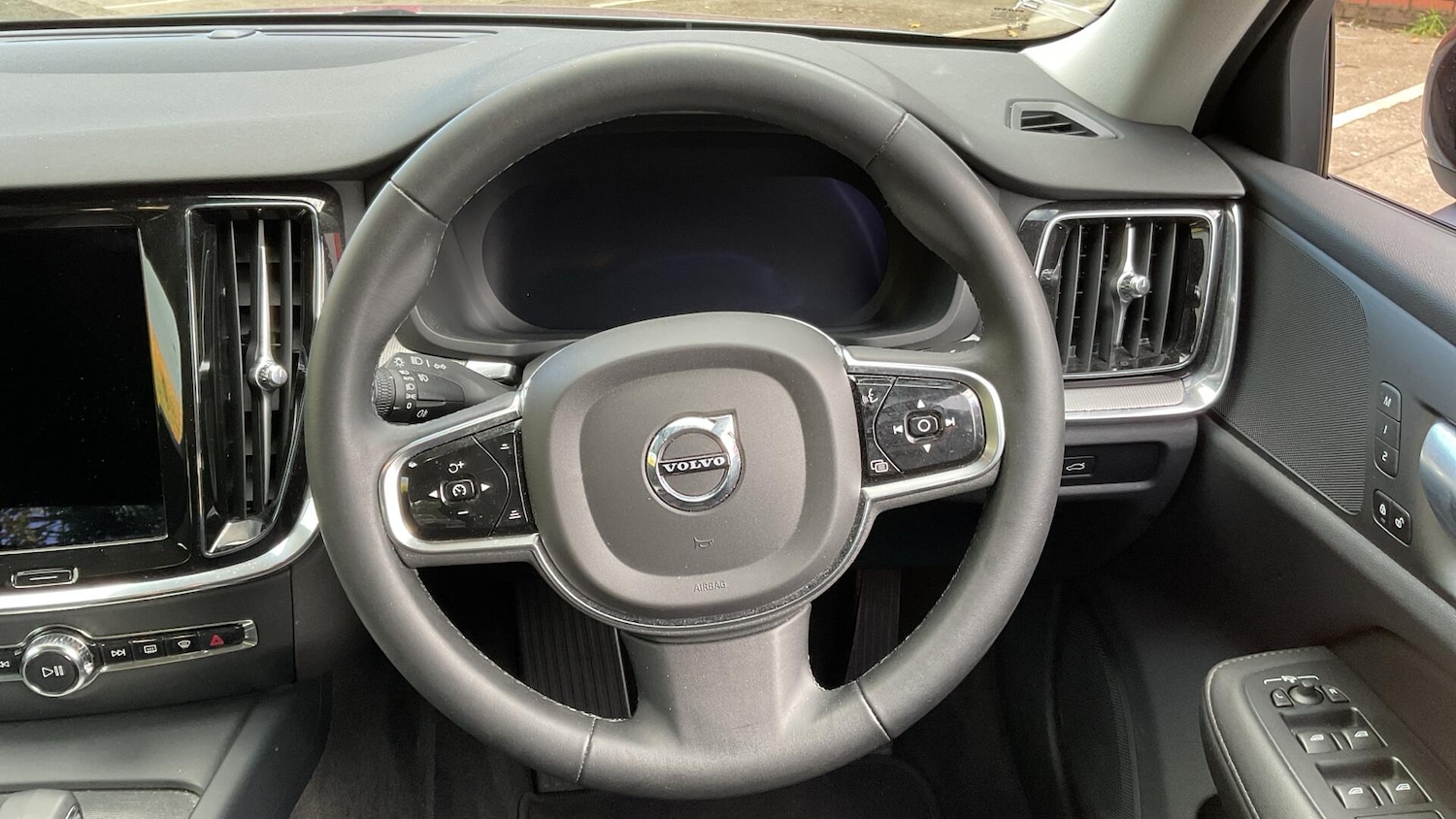 Used Volvo S60 2023 for sale - 76585329: Photo 10