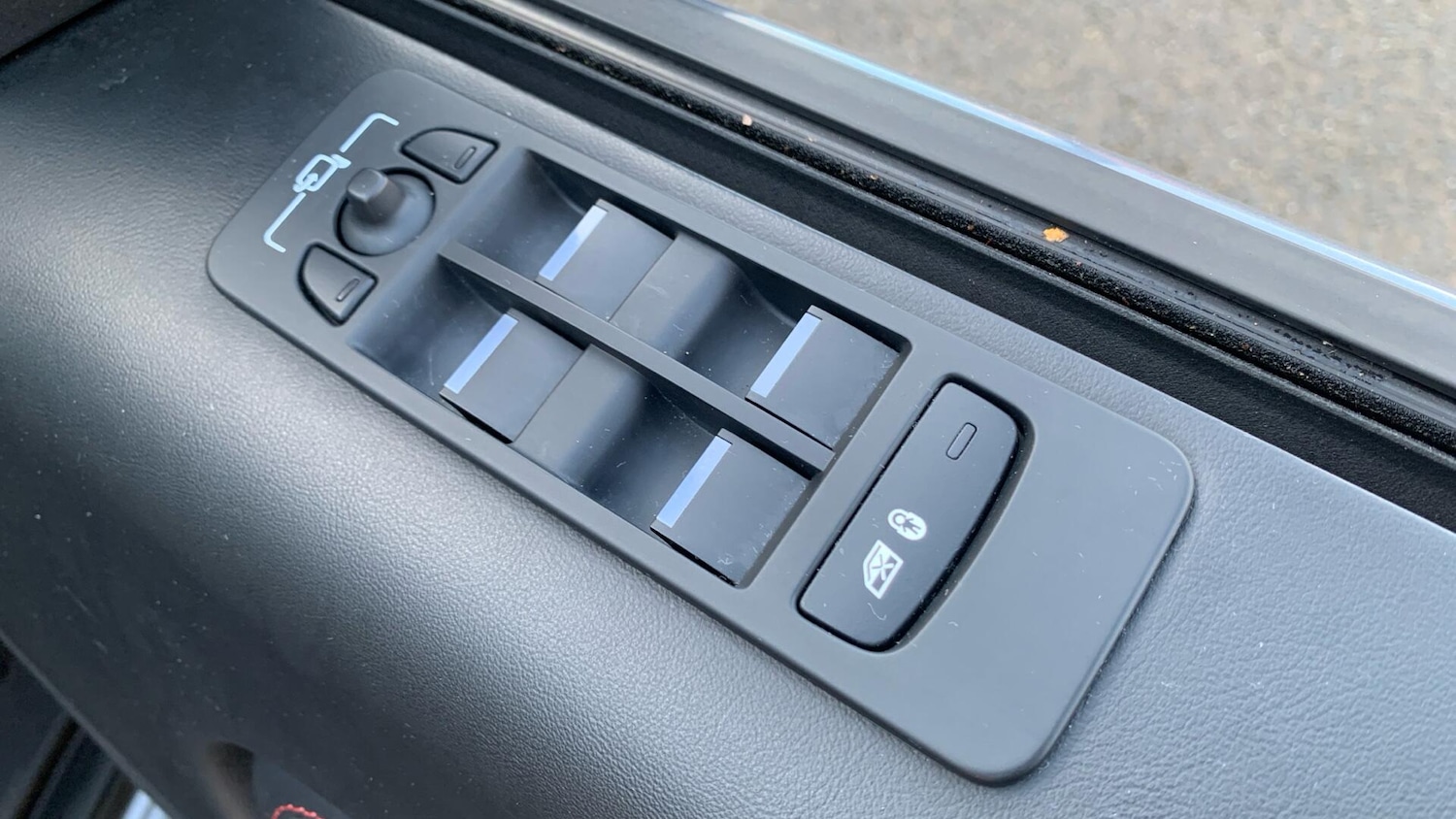 Used Land Rover Discovery Sport 2023 for sale - 76825238: Photo 24