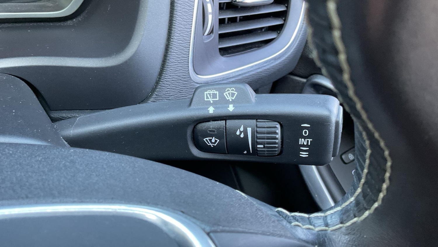 Used Volvo V40 for sale - 78205271: Photo 23