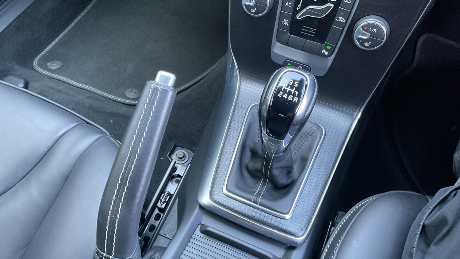 Used Volvo V40 for sale - 78205271: Photo 26