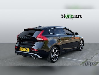 Used Volvo V40 2019 for sale - 78205271: Photo