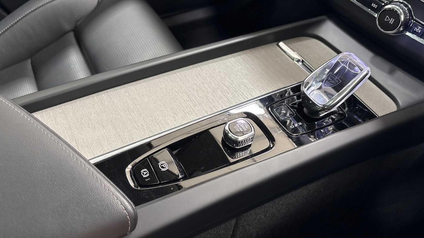 Used Volvo XC60 2025 for sale - 77304981: Photo 12