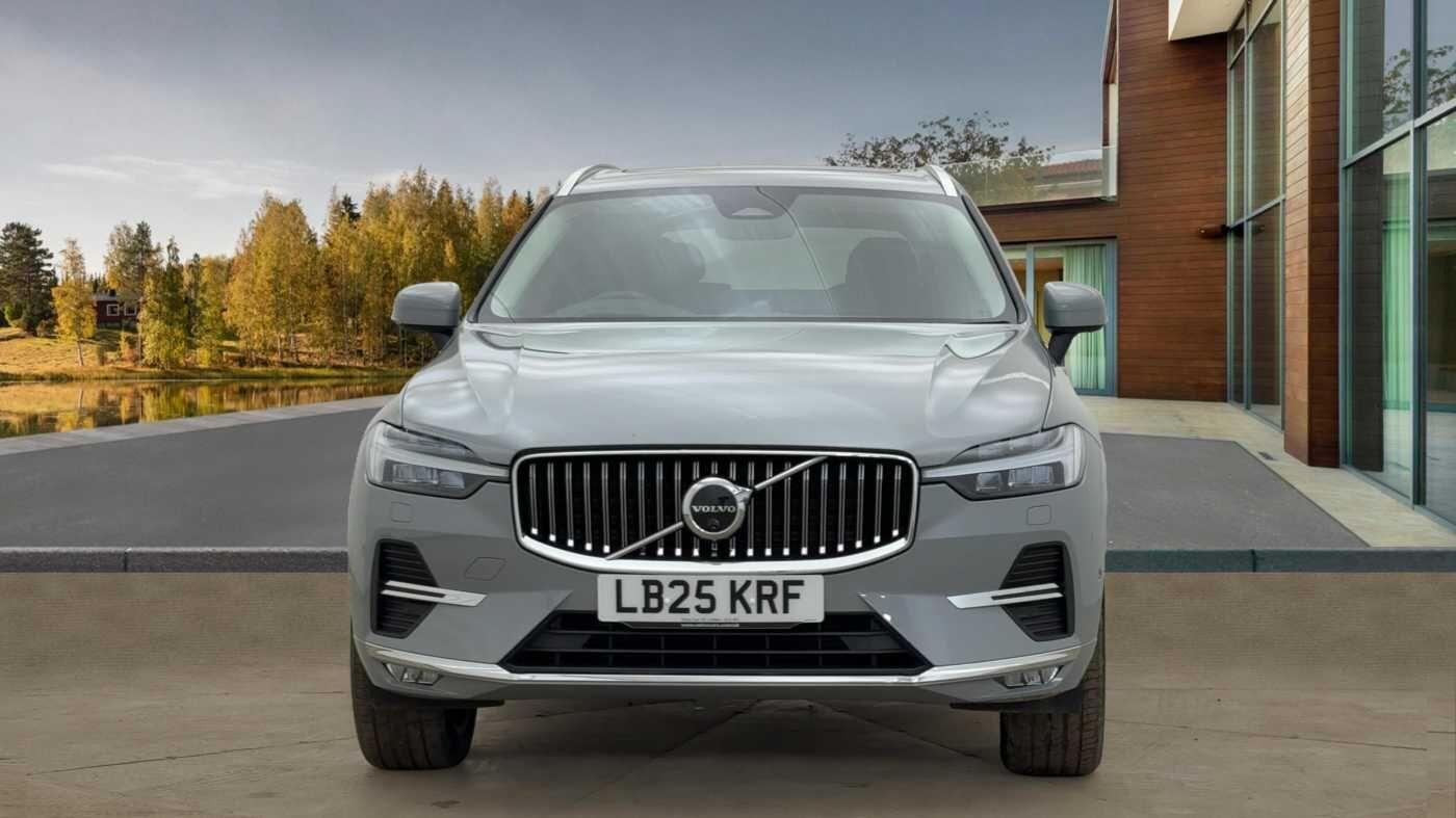 Used Volvo XC60 2025 for sale - 77304981: Photo 2