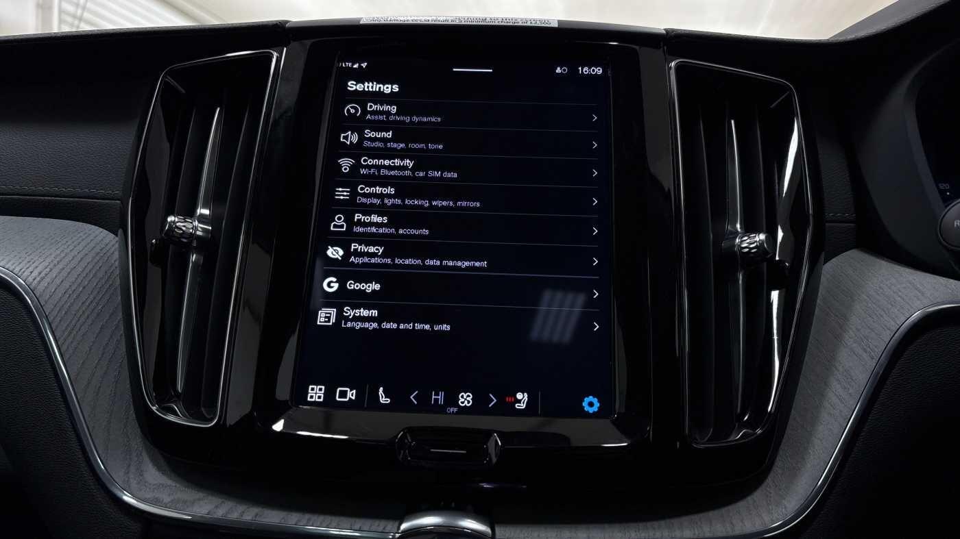 Used Volvo XC60 2025 for sale - 77304981: Photo 30