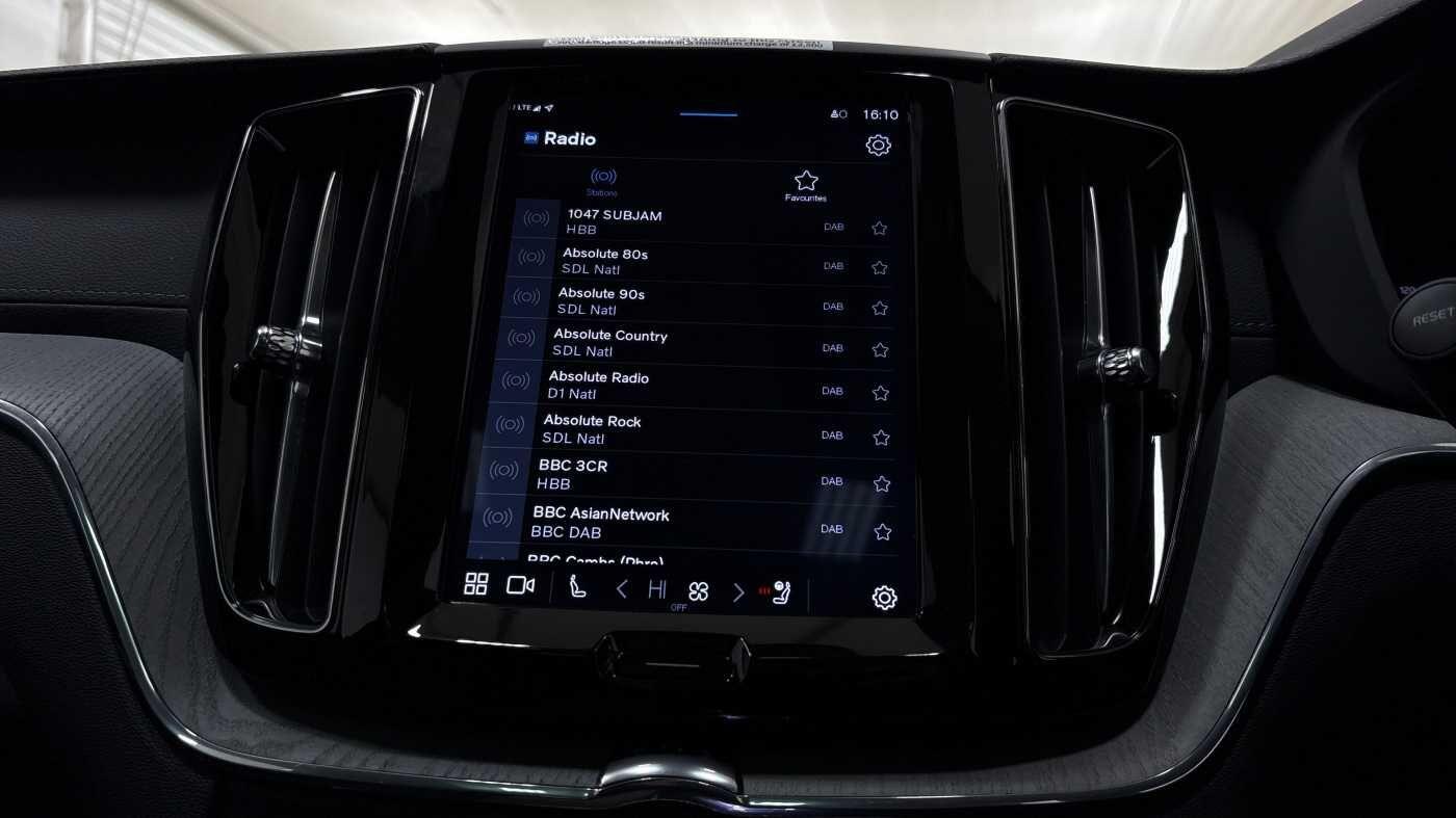 Used Volvo XC60 2025 for sale - 77304981: Photo 32