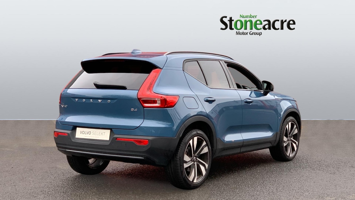 Used Volvo XC40 2024 for sale - 77081468: Photo 2