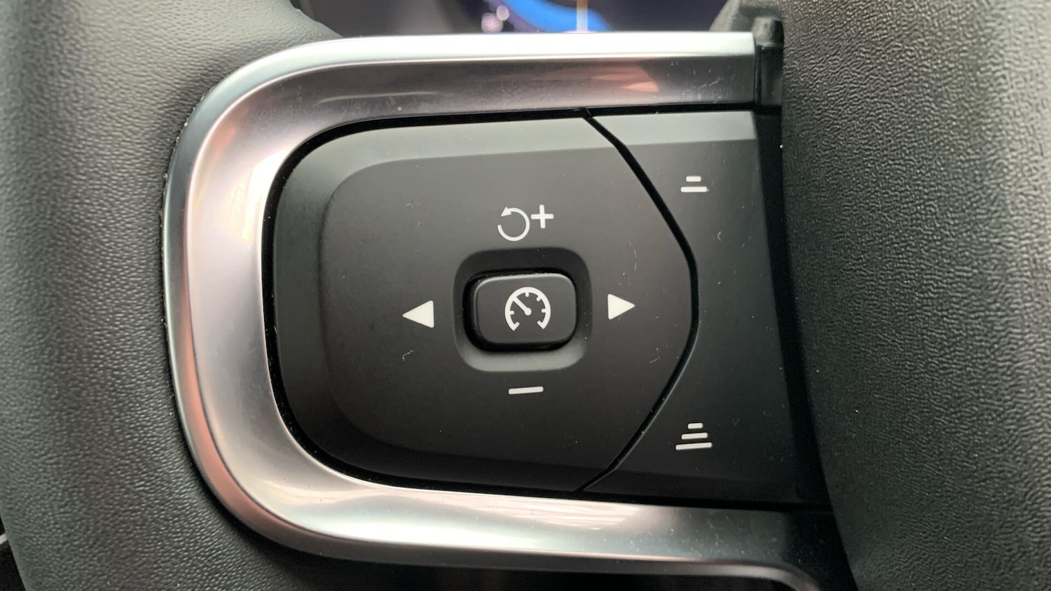 Used Volvo XC40 2024 for sale - 77081468: Photo 21