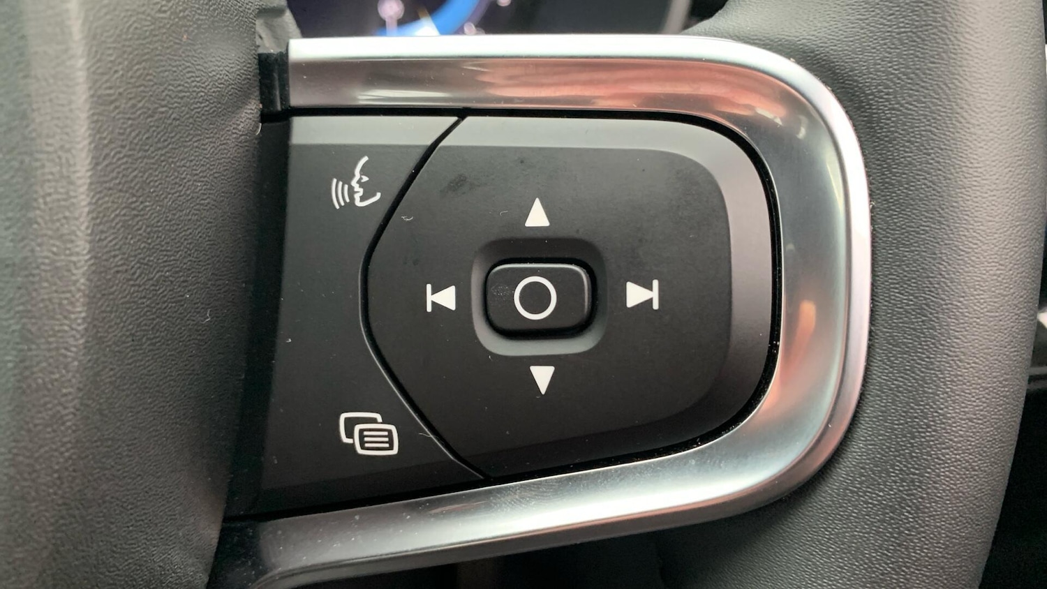 Used Volvo XC40 2024 for sale - 77081468: Photo 22