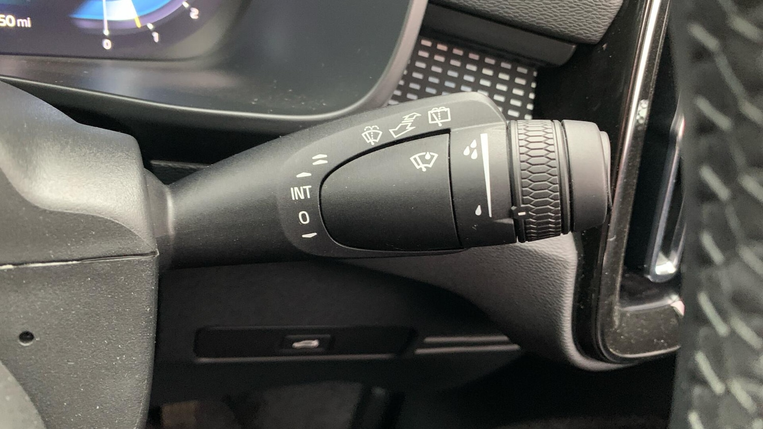 Used Volvo XC40 2024 for sale - 77081468: Photo 23