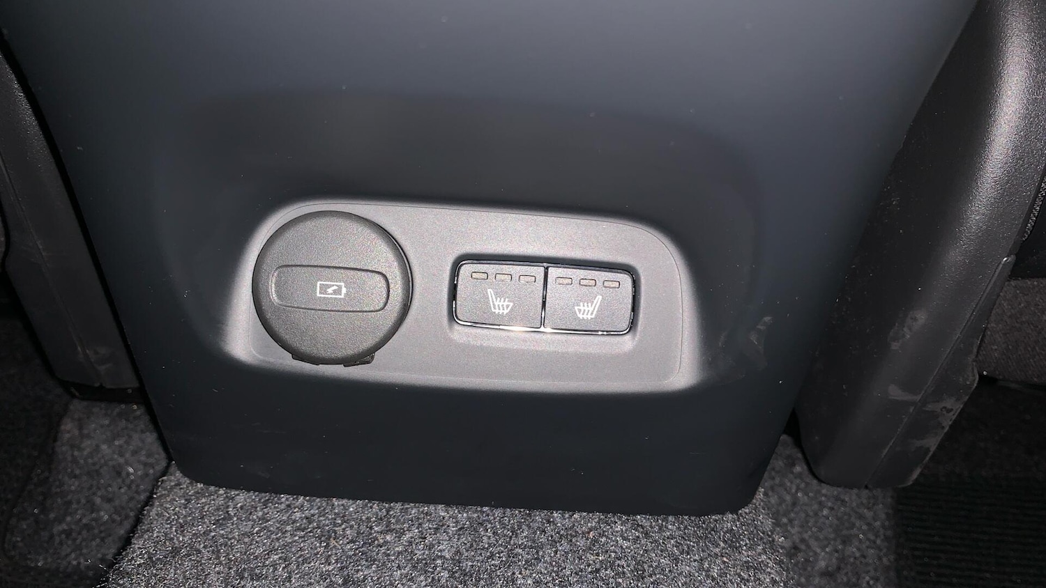 Used Volvo XC40 2024 for sale - 77081468: Photo 36