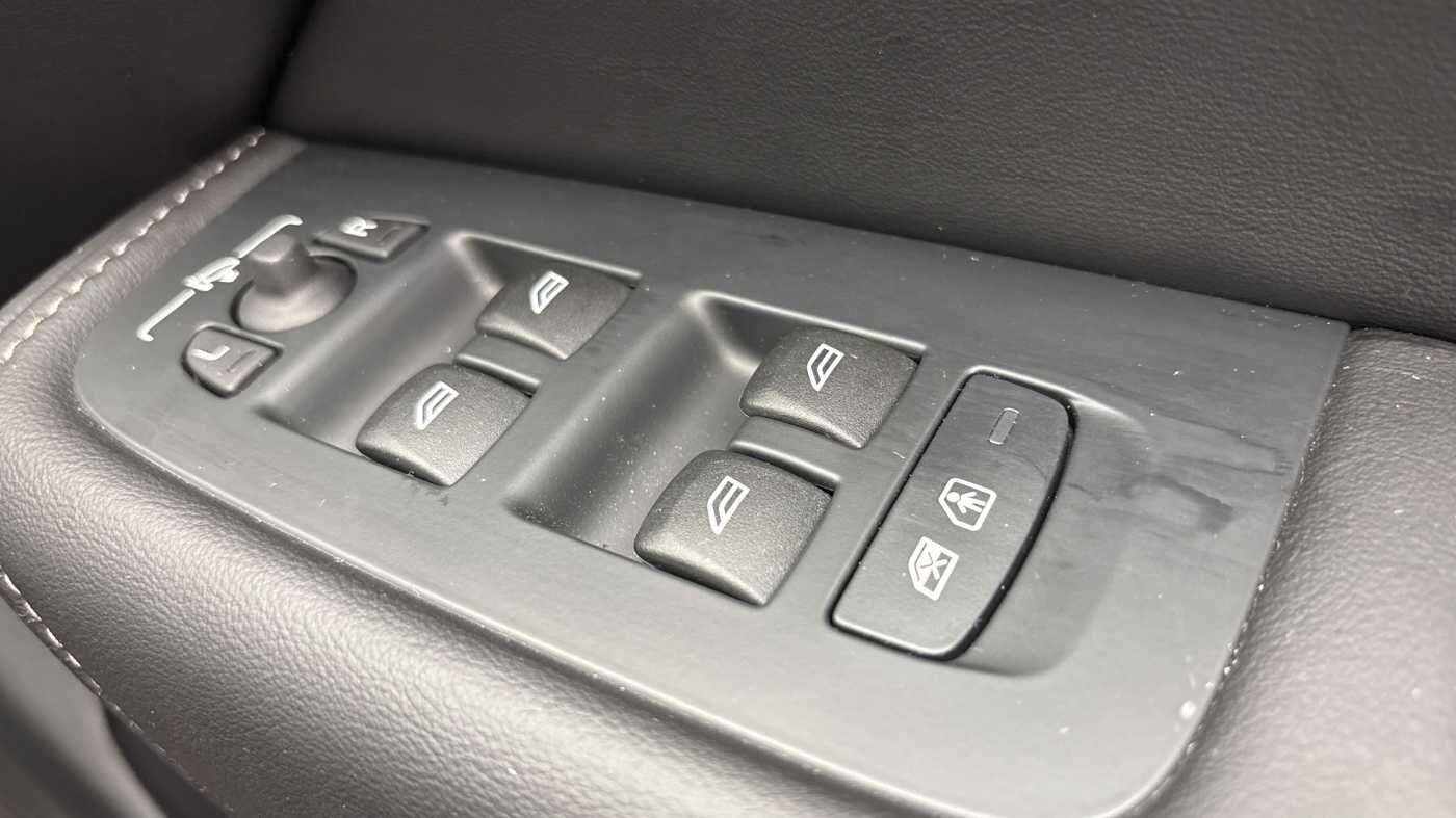 Used Volvo XC60 2024 for sale - 77202790: Photo 16