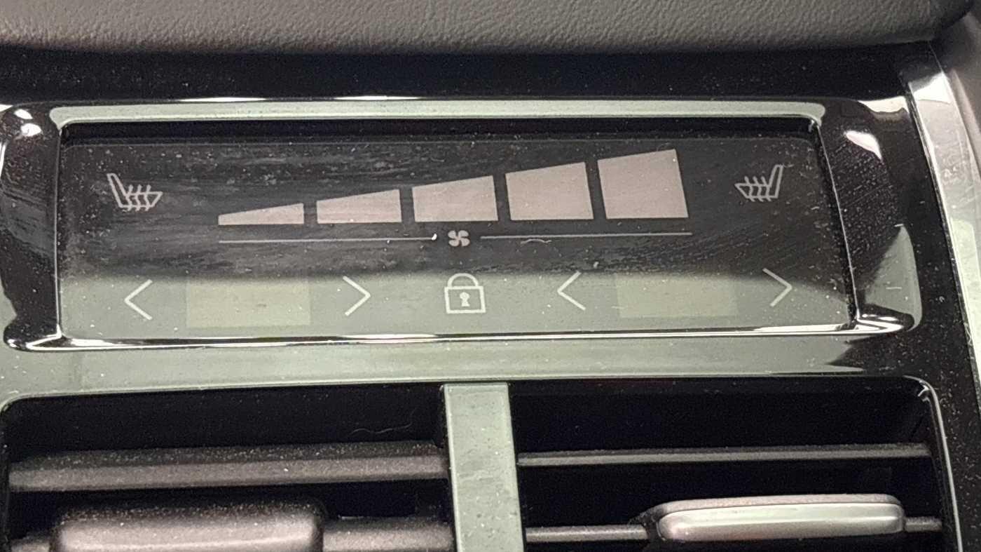 Used Volvo XC60 2024 for sale - 77202790: Photo 42