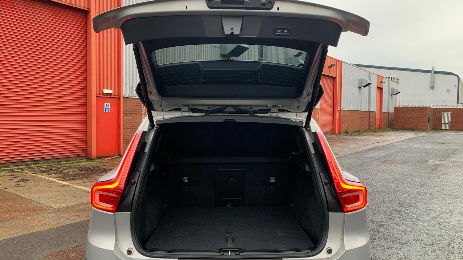 Used Volvo XC40 2024 for sale - 77202419: Photo 13