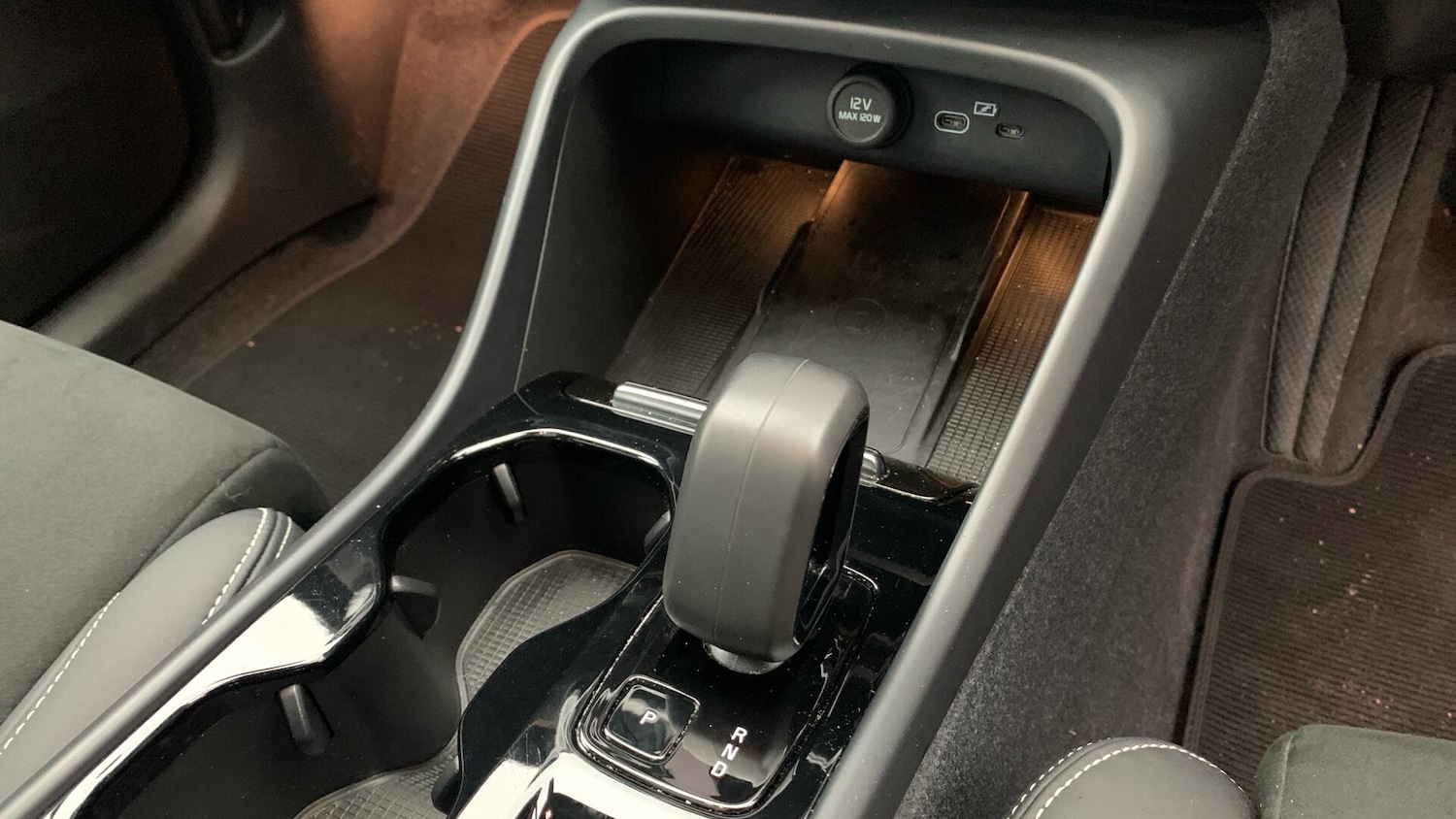 Used Volvo XC40 2024 for sale - 77202419: Photo 26