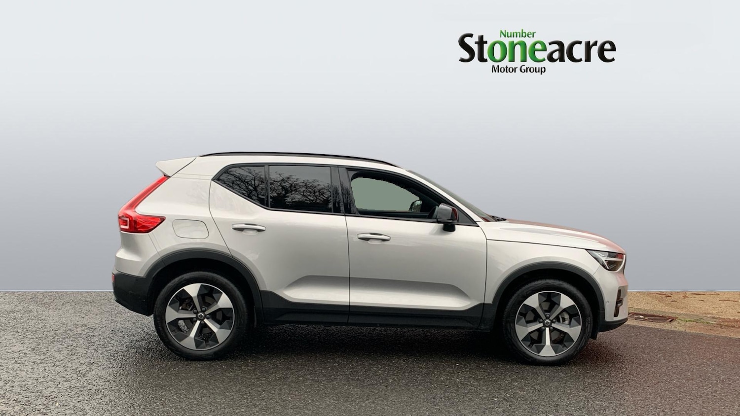 Used Volvo XC40 2024 for sale - 77202419: Photo 3