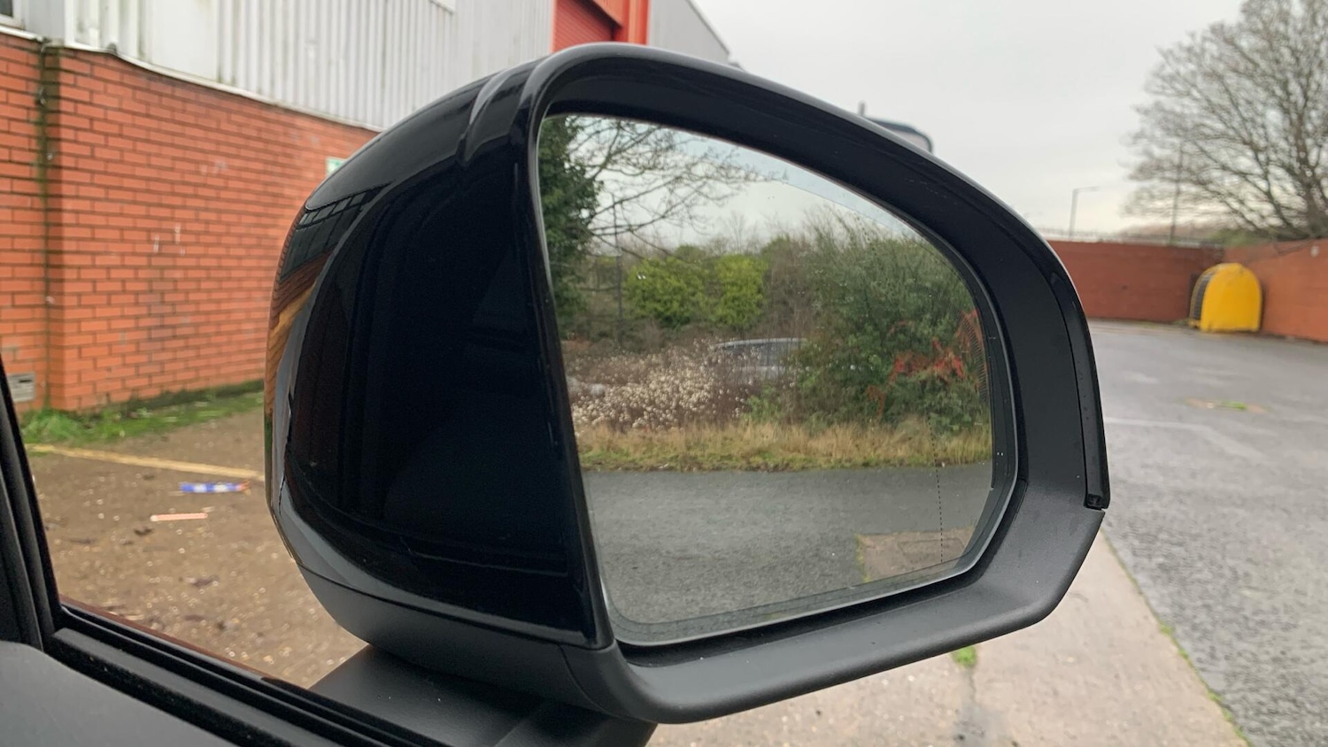 Used Volvo XC40 2024 for sale - 77202419: Photo 32