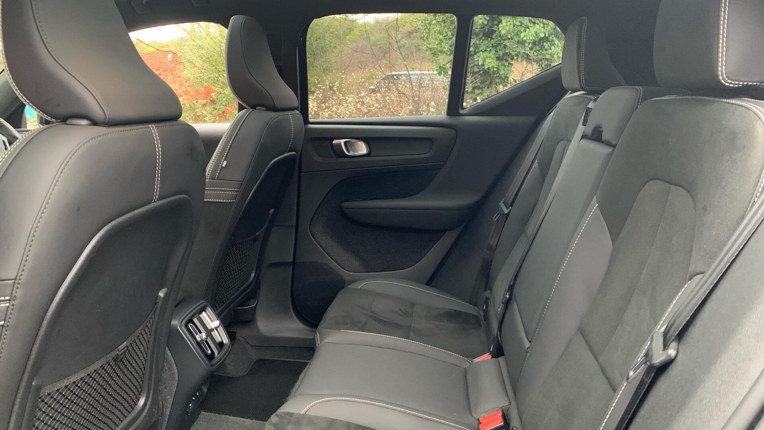 Used Volvo XC40 2024 for sale - 77202419: Photo 33