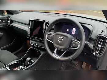 Used Volvo XC40 2024 for sale - 77202419: Photo