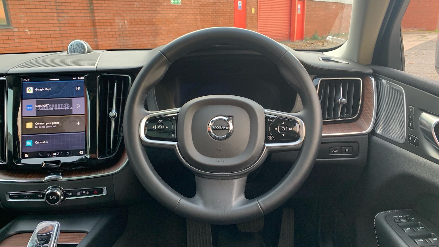 Used Volvo XC60 2024 for sale - 77143978: Photo 11