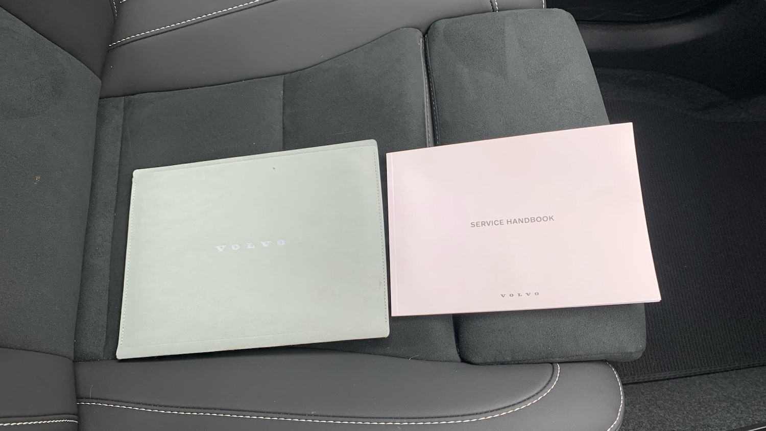 Used Volvo XC40 2024 for sale - 76865388: Photo 15