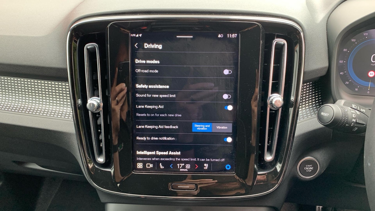 Used Volvo XC40 2024 for sale - 76865388: Photo 18