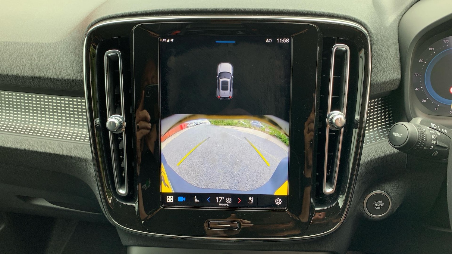 Used Volvo XC40 2024 for sale - 76865388: Photo 20