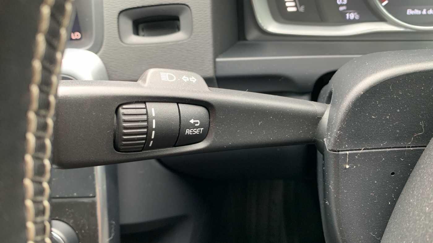 Used Volvo V60 2018 for sale - 77598223: Photo 14