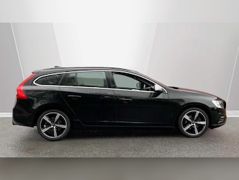 Used Volvo V60 2018 for sale - 77598223: Photo