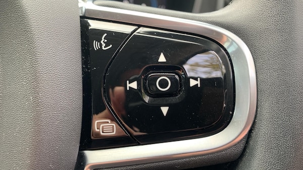 Used Volvo XC60 2022 for sale - 76227834: Photo 23