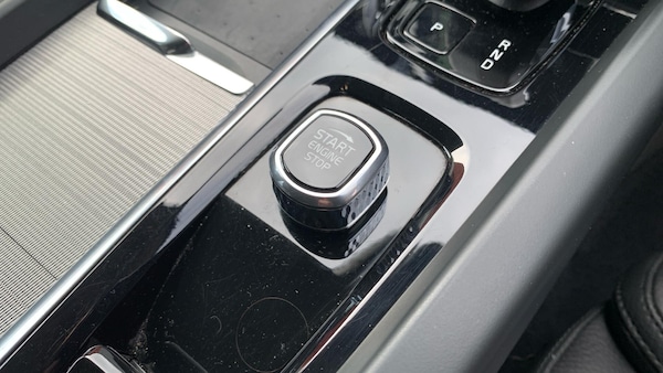 Used Volvo XC60 2022 for sale - 76227834: Photo 28
