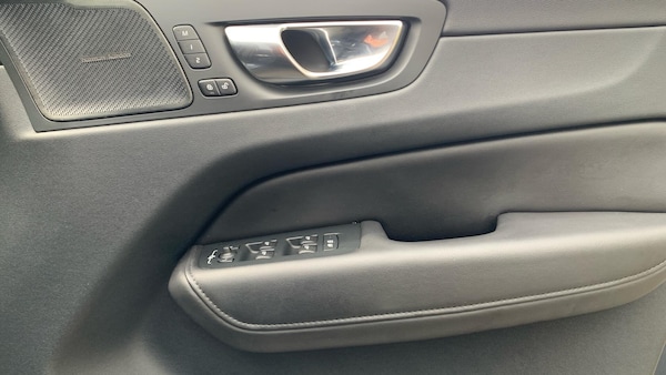 Used Volvo XC60 2022 for sale - 76227834: Photo 30