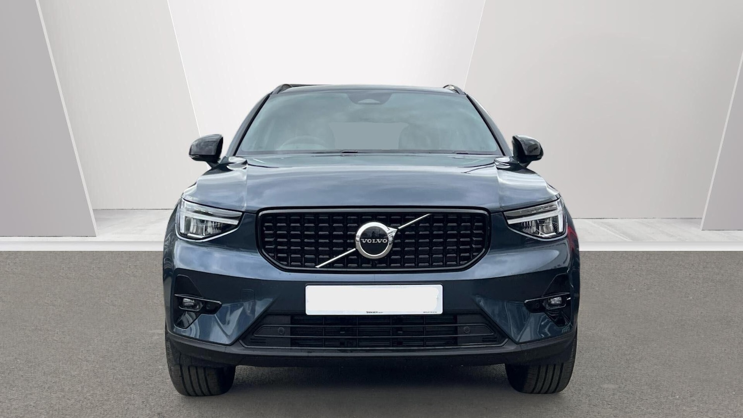 Used Volvo XC40 for sale - 77769699: Photo 2