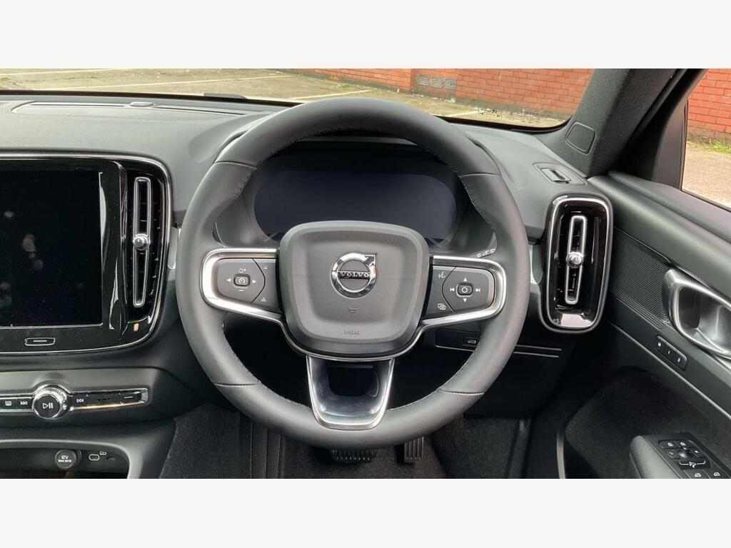 Used Volvo XC40 for sale - 77769699: Photo 25