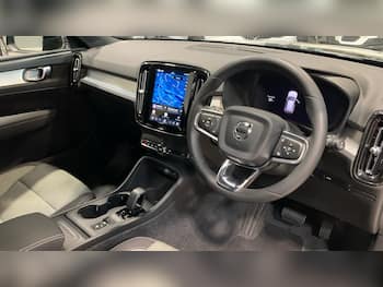 Used Volvo XC40 2024 for sale - 79727049: Photo