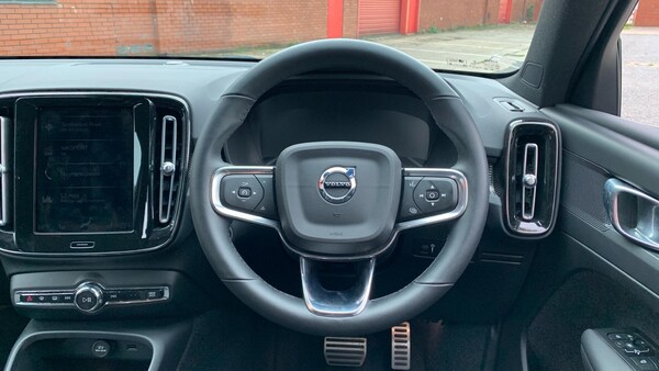 Used Volvo XC40 2021 for sale - 76152775: Photo 10