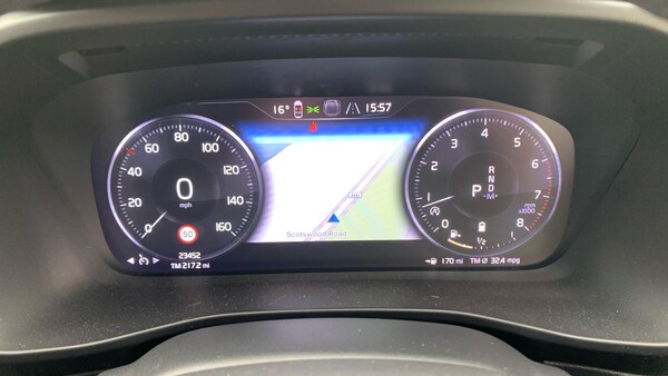Used Volvo XC40 2021 for sale - 76152775: Photo 11