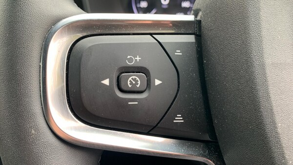 Used Volvo XC40 2021 for sale - 76152775: Photo 21