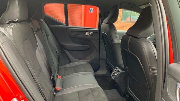 Used Volvo XC40 2021 for sale - 76152775: Photo 6