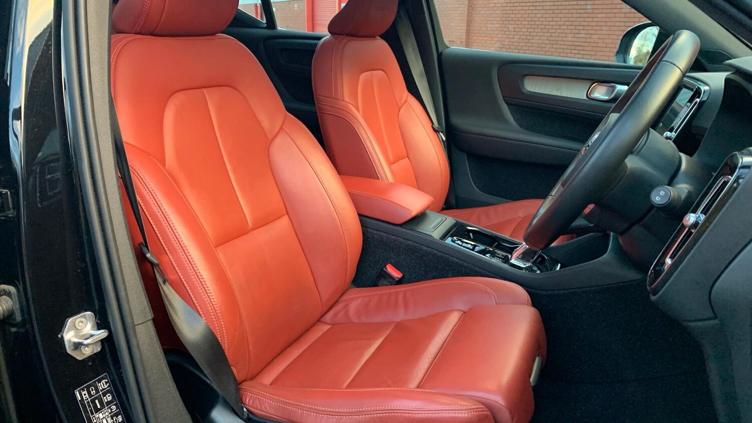 Used Volvo XC40 2019 for sale - 77097935: Photo 36