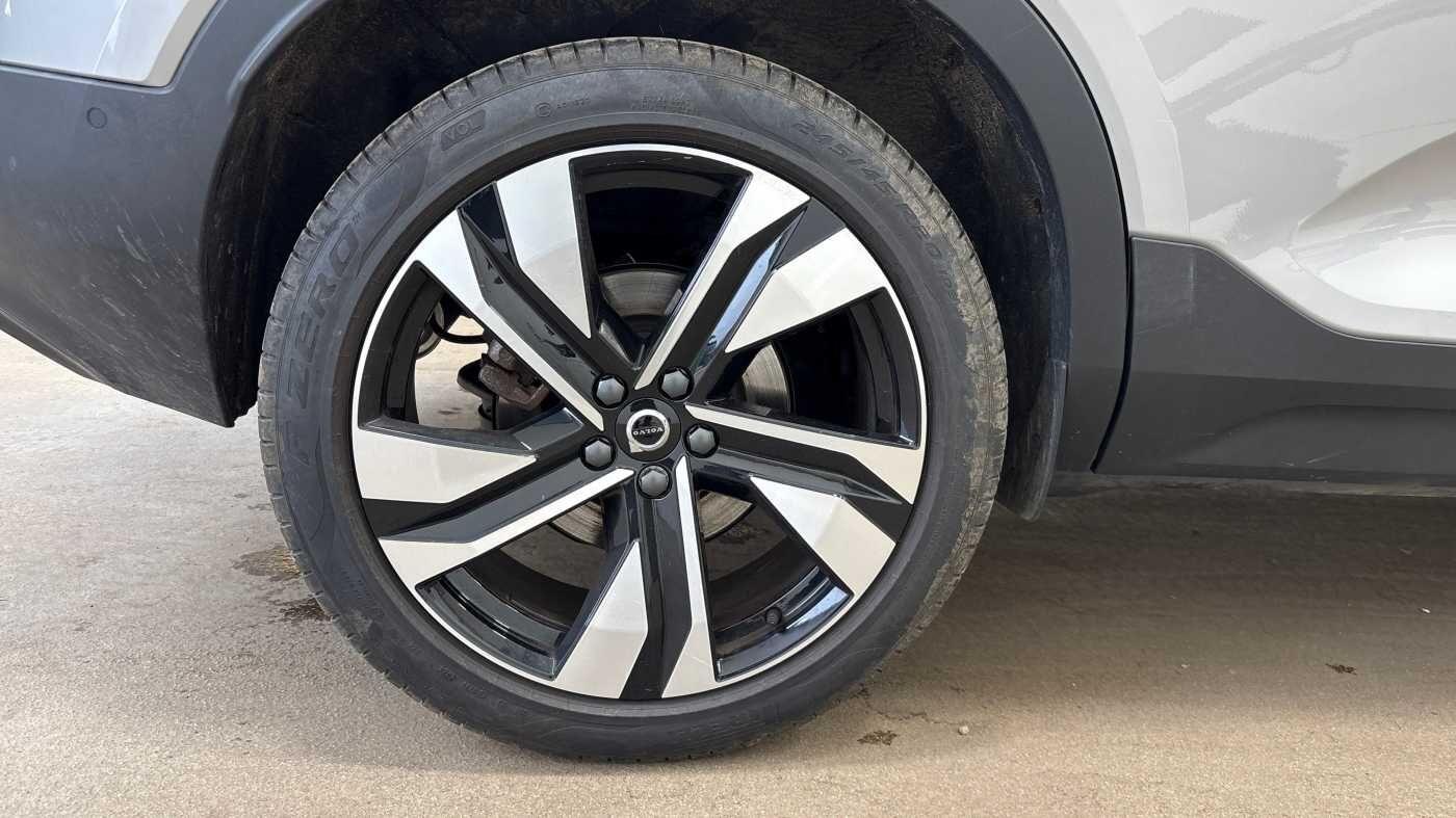 Used Volvo XC40 2024 for sale - 76550383: Photo 25