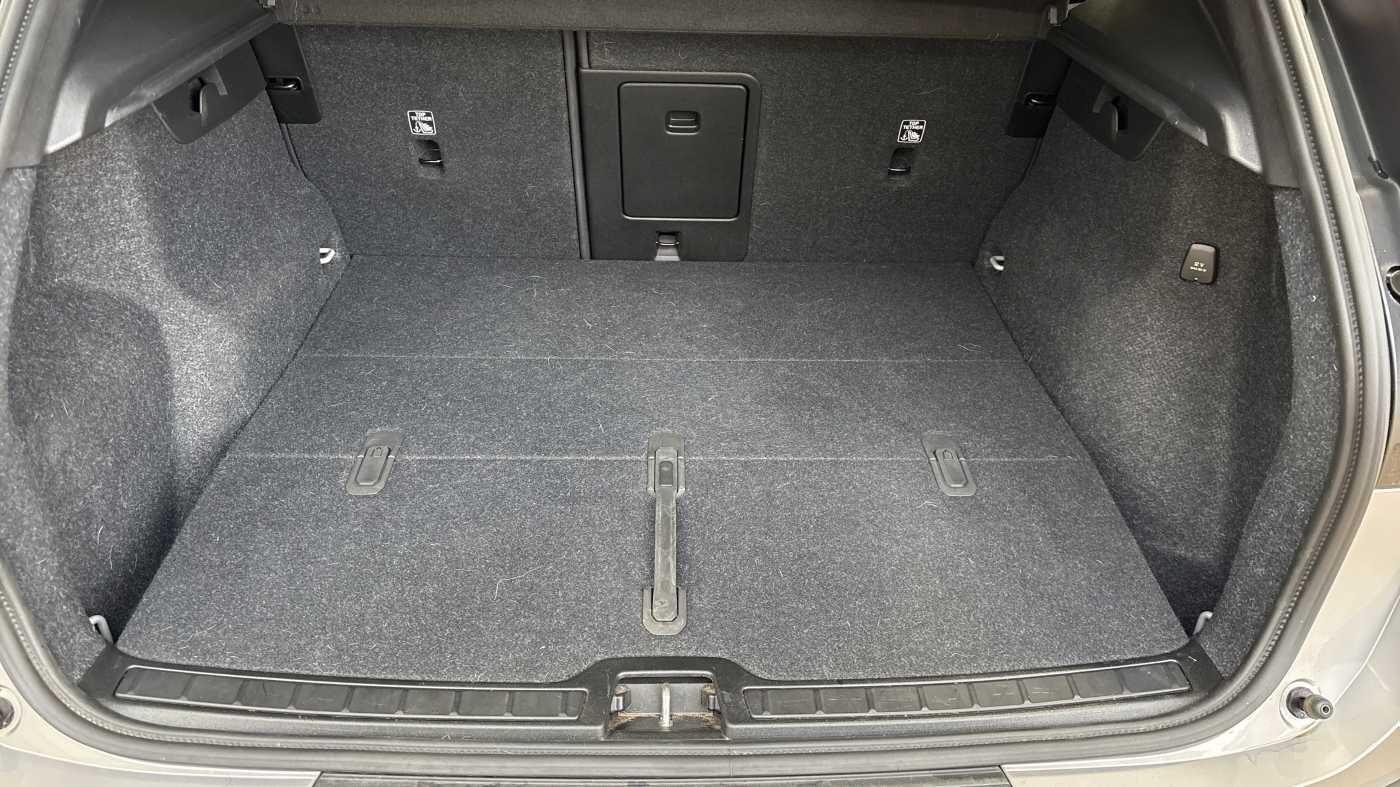 Used Volvo XC40 2024 for sale - 76550383: Photo 38