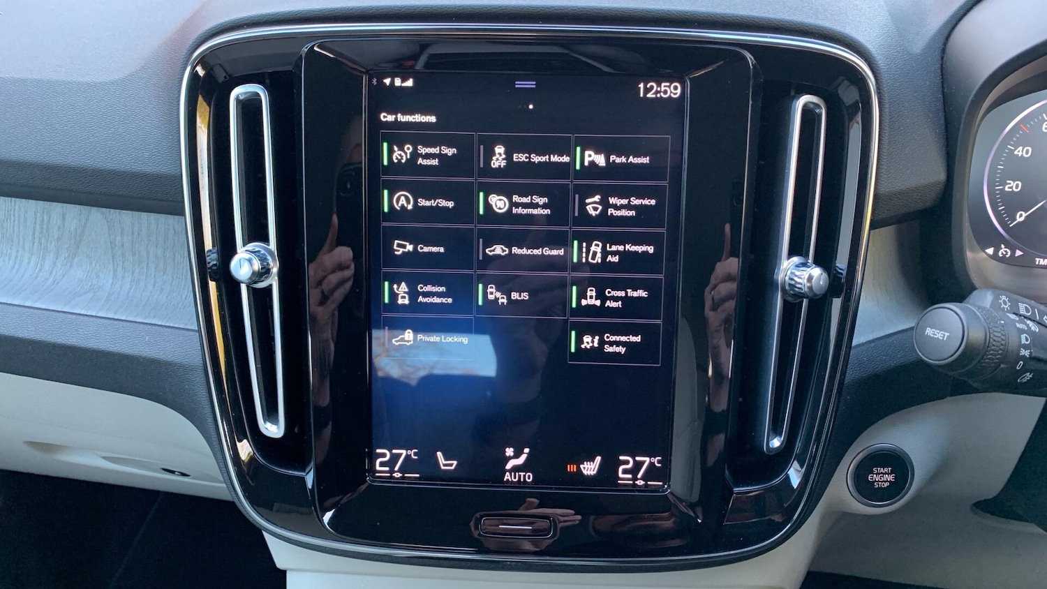 Used Volvo XC40 2020 for sale - 76832215: Photo 18